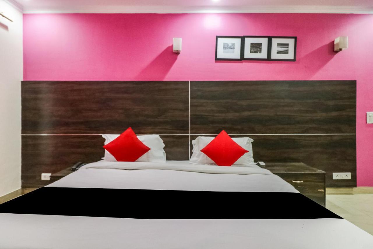 Capital O Hotel Bms Near Appu Ghar Gurgaon Exterior photo